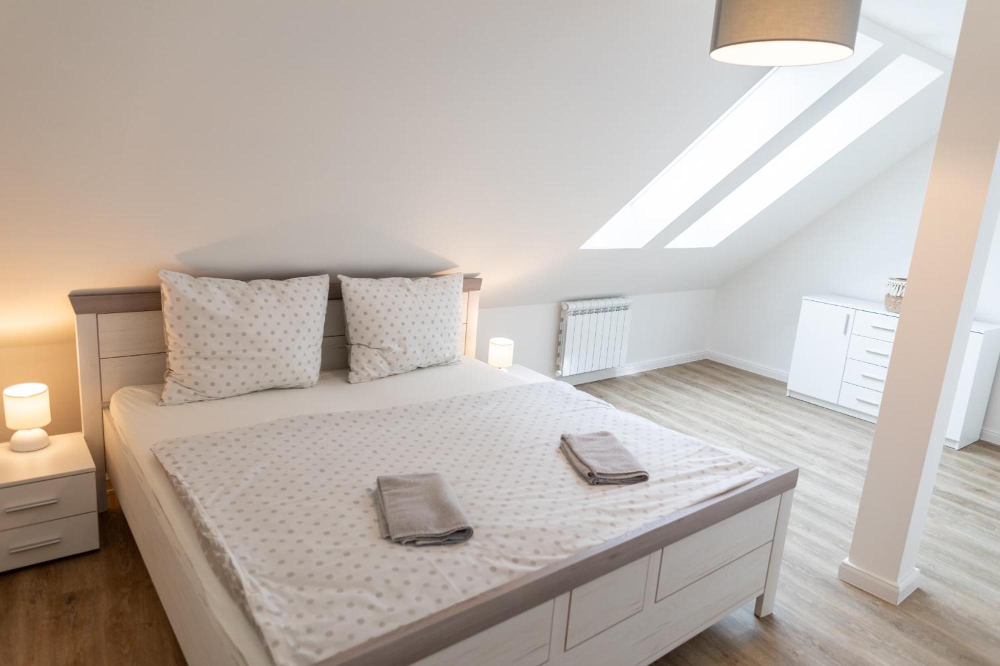 Anjelsky Apartman 95M プラハ エクステリア 写真